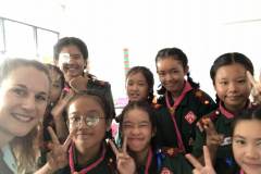 A lovely group of Thai students, full of smiles!